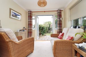 Sun room- click for photo gallery